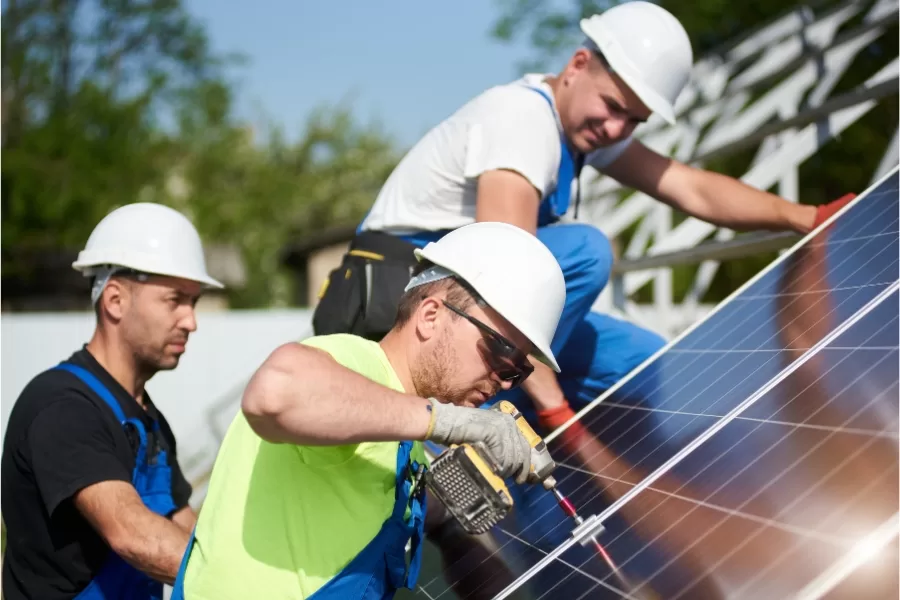 Searching for Commercial Solar Panel Installers Near Me